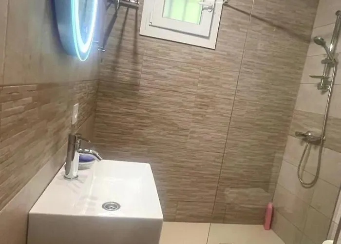 Bienvenidos A Riviera Del Sol, Moderno, Al Lado De La Playa Apartamento